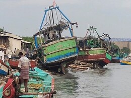 Super Cyclone Amphan: चक्रवात अम्फान के नाम का मतलब है 'आकाश', पढ़ें- आने वाले तूफानों का नाम, 10 बड़ी बातें Super Cyclone Amphan: चक्रवात अम्फान के नाम का मतलब है 'आकाश', पढ़ें- आने वाले तूफानों का नाम, 10 बड़ी बातें