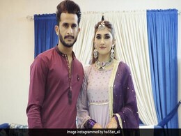 हसन अली ने अपनी भारतीय वाइफ के साथ शेयर की तस्वीर, लोगों ने किया ट्रोल, बोले- आईने में देखों शक्ल.." हसन अली ने अपनी भारतीय वाइफ के साथ शेयर की तस्वीर, लोगों ने किया ट्रोल, बोले- आईने में देखों शक्ल.."