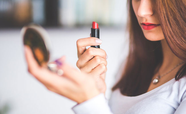 These Beauty Products Are Not Safe To Use During Pregnancy