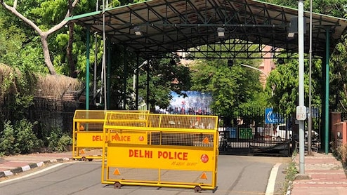 On-Duty Paramilitary Soldier Dies By Suicide With Service Revolver In Delhi