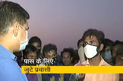 गाजियाबाद में जुटी हजारों प्रवासियों की भीड़, प्रशासन की नाक के नीचे बदइंतजामी गाजियाबाद में जुटी हजारों प्रवासियों की भीड़, प्रशासन की नाक के नीचे बदइंतजामी