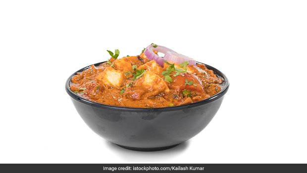 Indian Cooking Tips: How To Make Dum Paneer Kali Mirch Sabzi (Watch Recipe Video)