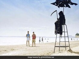 'Grim Reaper' Visits Florida Beaches To Protest Reopening Amid Pandemic 'Grim Reaper' Visits Florida Beaches To Protest Reopening Amid Pandemic