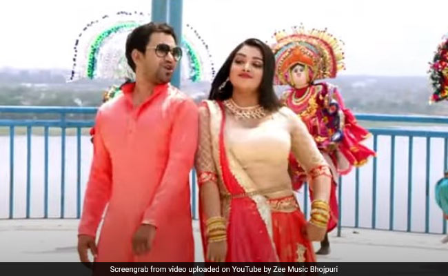 Bhojpuri Video Song: आम्रपाली दुबे और निरहुआ के रोमांटिक सॉन्ग का धमाका, बार-बार देखा जा रहा Video