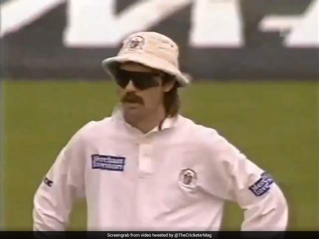 former England wicketkeeper jack russells this wicket keeping gesture as magical as it were his panting, VIDEO former England wicketkeeper jack russells this wicket keeping gesture as magical as it were his panting, VIDEO