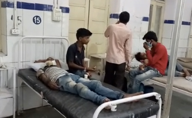 मध्य प्रदेश: गुना में ट्रक और बस की भिड़ंत, हादसे में 8 मजदूरों की मौत, महाराष्ट्र से यूपी जा रहे थे मजदूर