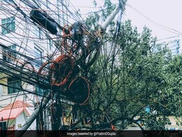 Mob Hampered Restoration Work In Amphan-Hit Areas Of Bengal: Telecom Bodies Mob Hampered Restoration Work In Amphan-Hit Areas Of Bengal: Telecom Bodies