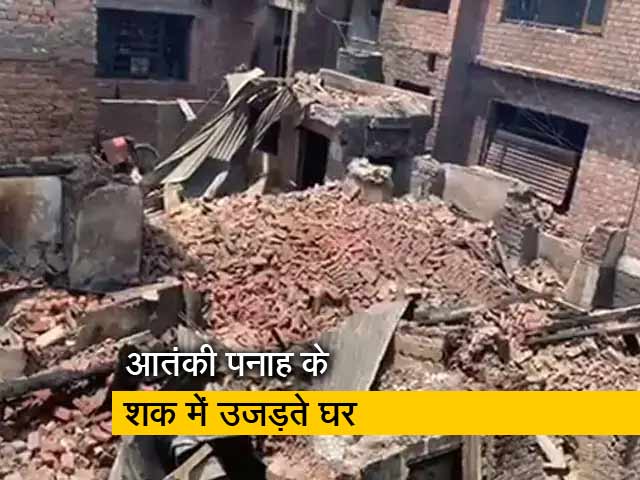 आतंक के खिलाफ अभियान में कई घर तबाह