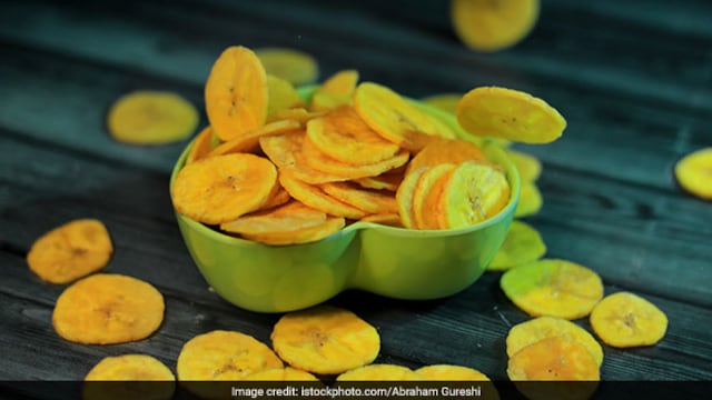 Banana chips can offer potassium and fibre