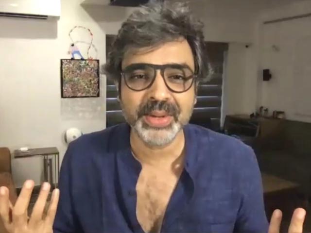 Photographer Avinash Gowariker Shares Celeb Photos With A Message