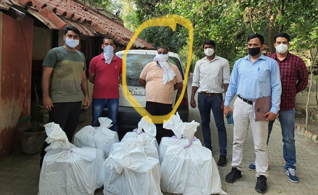 कालकाजी मंदिर के ठेकेदारों के परिवार का सदस्य गिरफ्तार, शराब तस्करी का आरोप