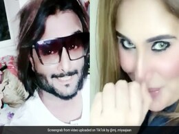 'TikTok के सैफ अली खान' ने डुप्लीकेट करीना के साथ बनाया ऐसा Video, देखकर लोग हंस-हंसकर हुए लोट-पोट 'TikTok के सैफ अली खान' ने डुप्लीकेट करीना के साथ बनाया ऐसा Video, देखकर लोग हंस-हंसकर हुए लोट-पोट