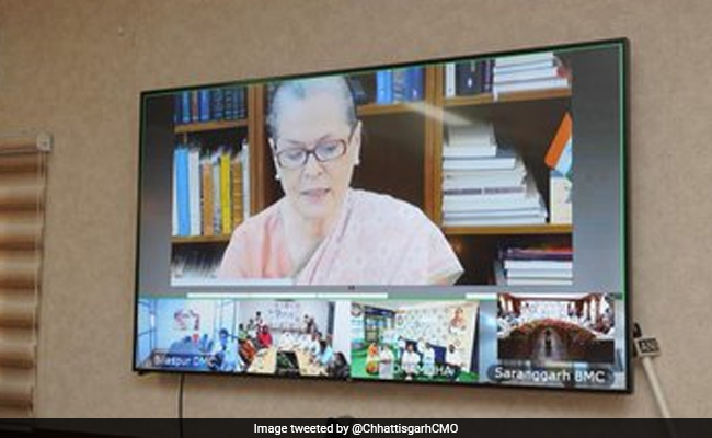Sonia Gandhi Launches Rajiv Gandhi Nyay Scheme For Chhattisgarh Farmers