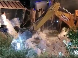 औरैया (Auraiya) Accident:  एक कप चाय ने बचा ली कइयों की जिंदगी, रात 3:30 बजे आई थी मौत औरैया (Auraiya) Accident:  एक कप चाय ने बचा ली कइयों की जिंदगी, रात 3:30 बजे आई थी मौत