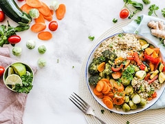 Protein to Carbs: Wellness Coach Shares What Women Should Eat After 40