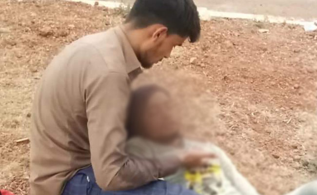 कोरोना वायरस और Lockdown से मजदूरों की जंग :  'अमर' हो गई याकूब और अमृत की दोस्ती