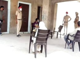 Police Delivers Pensions To Homes In This Punjab Village Amid Lockdown Police Delivers Pensions To Homes In This Punjab Village Amid Lockdown