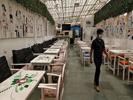 Mumbai Restaurants To Reopen At Limited Capacity After Six Months Mumbai Restaurants To Reopen At Limited Capacity After Six Months