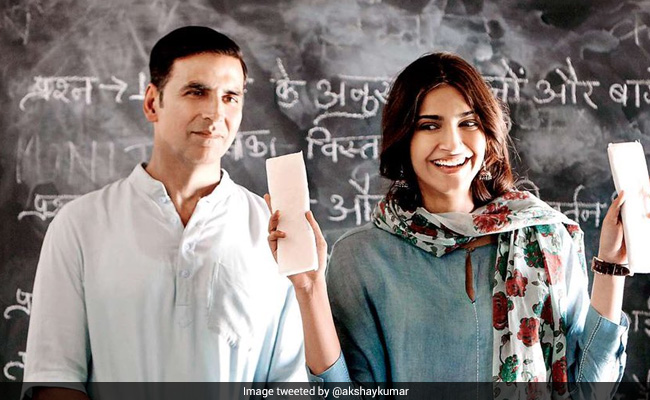 Akshay Kumar's <i>PadMan</i> Oopsie Prompts ROFL Reaction From Producer Twinkle Khanna
