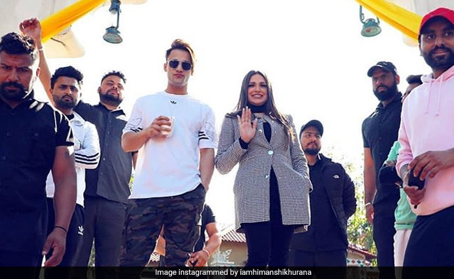 हिमांशी खुराना को आसिम रियाज ने किया शादी के लिए प्रपोज? डायमंड रिंग की फोटो देख अटकलें हुईं तेज