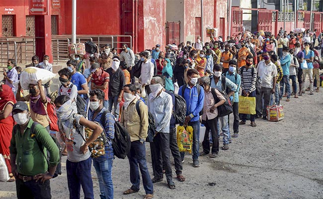 Poor, Labourers Hit Hardest" By Coronavirus: PM Modi On <i>Mann Ki Baat</i>