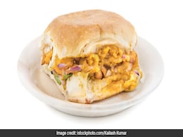 Masala Omelette Pav: How To Make This Popular Street Food Of Mumbai Masala Omelette Pav: How To Make This Popular Street Food Of Mumbai