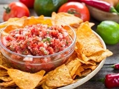 Tired Of Eating Chips And Nachos For Snacks, Try Pairing It With This Easy Tomato Salsa Tired Of Eating Chips And Nachos For Snacks, Try Pairing It With This Easy Tomato Salsa