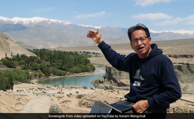 "Getting Rid Of My Made-In-China Phone": Man Who Inspired "<i>3 Idiots</i>"