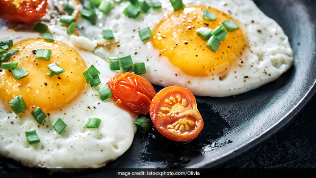 High-Protein Breakfast: How To Make Fried Eggs In A Microwave (Recipe Video Inside)