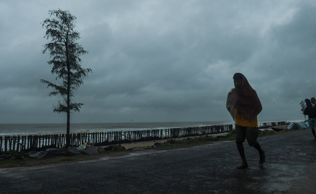 Cyclone Amphan: More Than 6.5 Lakh People Evacuated In Bengal, Odisha
