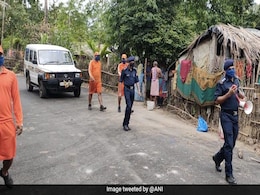 Super Cyclone Amphan Latest Updates: प्रचंड चक्रवाती तूफान 'अम्फान' के 'अत्यंत भीषण चक्रवाती तूफान' के रूप में बदले का अनुमान Super Cyclone Amphan Latest Updates: प्रचंड चक्रवाती तूफान 'अम्फान' के 'अत्यंत भीषण चक्रवाती तूफान' के रूप में बदले का अनुमान