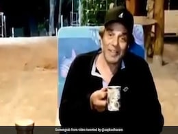 धर्मेंद्र ने लिया वुड स्टोव पर बने खाने का जायका, बोले- मेरी मां लकड़ी के चूल्हे पर खाना बनाती थीं, वो टेस्ट... धर्मेंद्र ने लिया वुड स्टोव पर बने खाने का जायका, बोले- मेरी मां लकड़ी के चूल्हे पर खाना बनाती थीं, वो टेस्ट...