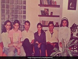 दीपिका पादुकोण ने शेयर की आमिर खान के साथ 20 साल पुरानी फोटो, बोलीं- तब 13 साल की थी और... दीपिका पादुकोण ने शेयर की आमिर खान के साथ 20 साल पुरानी फोटो, बोलीं- तब 13 साल की थी और...