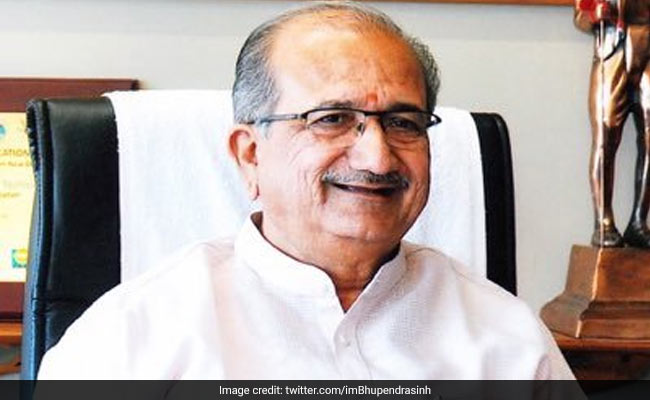 Gujarat Minister, Congress Legislator Get ''Best MLA Award''