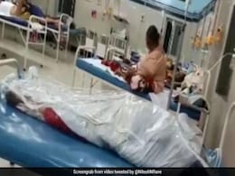 मुंबई के अस्पताल के वार्ड का वीडियो वायरल जिसमें बेड पर रखा दिखा शव, मामले की हो रही जांच.. मुंबई के अस्पताल के वार्ड का वीडियो वायरल जिसमें बेड पर रखा दिखा शव, मामले की हो रही जांच..