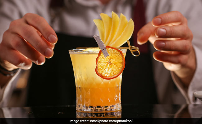 A Taste Of Penicillin, A Whisky Cocktail That Packs A Punch