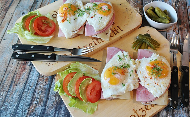 Protein-rich foods lower feeling of hunger in the body