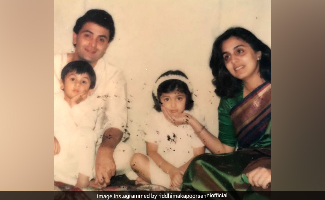 Pint-Sized Ranbir And Riddhima With Rishi And Neetu Kapoor In This Rare Throwback Pic
