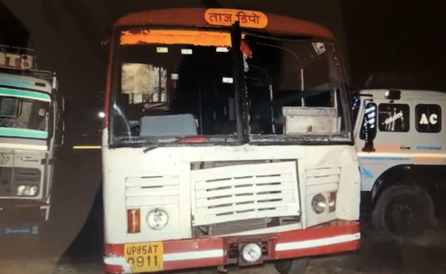 मुज़फ्फ़रनगर : पैदल जा रहे 6 प्रवासी मज़दूरों को UP रोडवेज की बस ने कुचला, CM योगी ने दिया जांच का आदेश