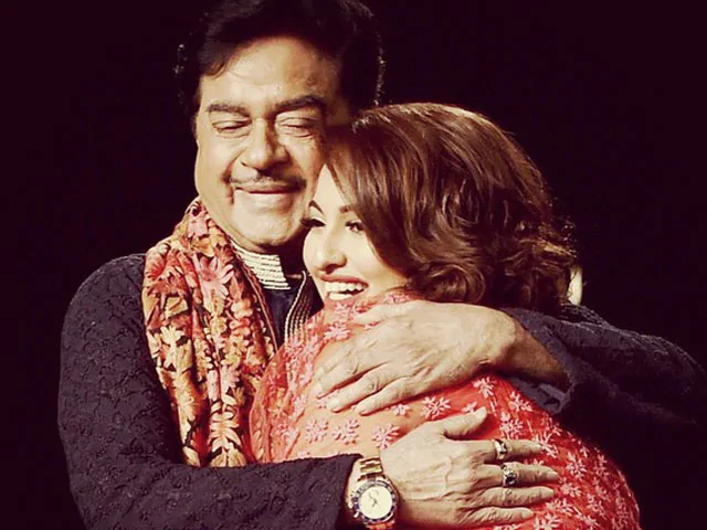 Here's How Shatrughan Sinha Wished Daughter Sonakshi On Her Birthday