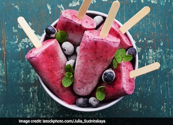 Rooh Afza Popsicle And Pudding: This Delicious Summer Recipe Will Help You Beat The Heat Rooh Afza Popsicle And Pudding: This Delicious Summer Recipe Will Help You Beat The Heat