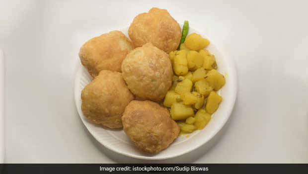 Indian Cooking Tips: How To Make Radha Ballavi - Chana Dal Puris From Bengal
