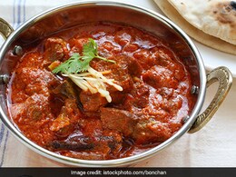 5 Best Mutton Korma Recipes: From Awadhi Gosht Korma To Dhaniwal Korma