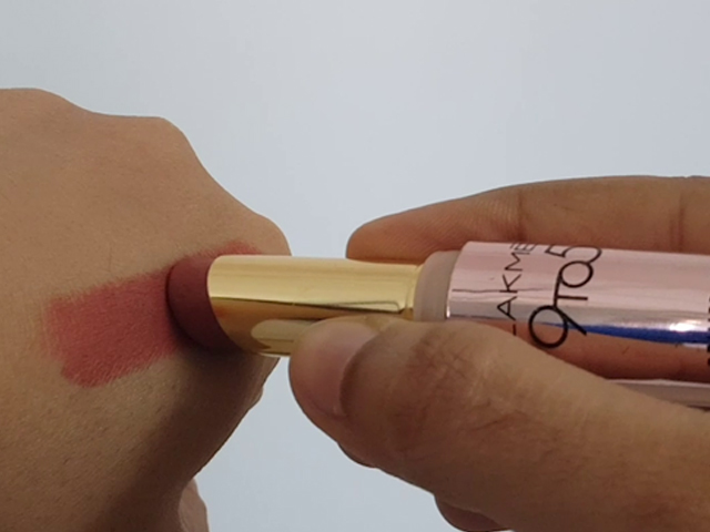 We Tried The Lakme 9 To 5 Matte Lip Color