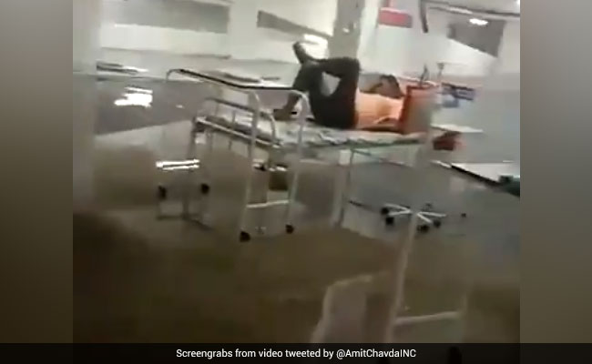 Fake Gujarat Model: Congress After Overflowing Tank Floods Surat COVID-19 Facility