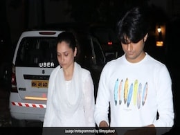 सुशांत सिंह राजपूत के बाद एकता कपूर के घर पहुंची अंकिता लोखंडे, एक्ट्रेस के चेहरे पर छाई थी मायूसी- देखें Video सुशांत सिंह राजपूत के बाद एकता कपूर के घर पहुंची अंकिता लोखंडे, एक्ट्रेस के चेहरे पर छाई थी मायूसी- देखें Video