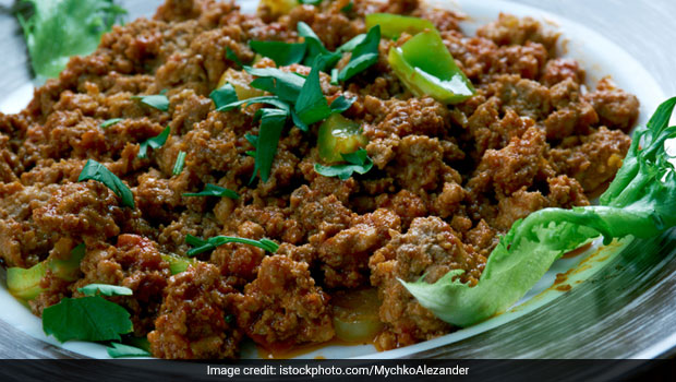 Ever Tried Andhra-Style Keema Methi? Up Your DinnerGame With This Meaty Surprise