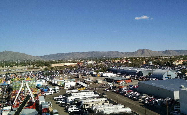 अमेरिका में सिख व्यक्ति के रेस्तरां में की गई तोड़फोड़, लिखे Hate Messages