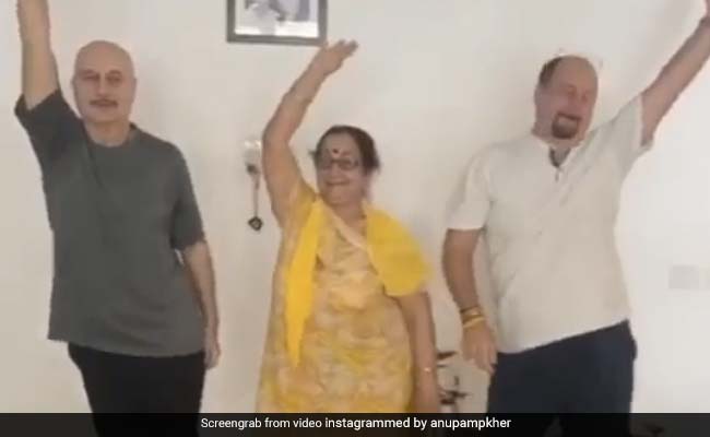 Anupam Kher Presents The "Mother Of All Dances" In This ROFL Clip With Mom Dulari And Brother Raju