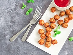 Aloo Popcorn Recipe: A Great Snack To Enjoy While Watching Your Favourite Movie Aloo Popcorn Recipe: A Great Snack To Enjoy While Watching Your Favourite Movie